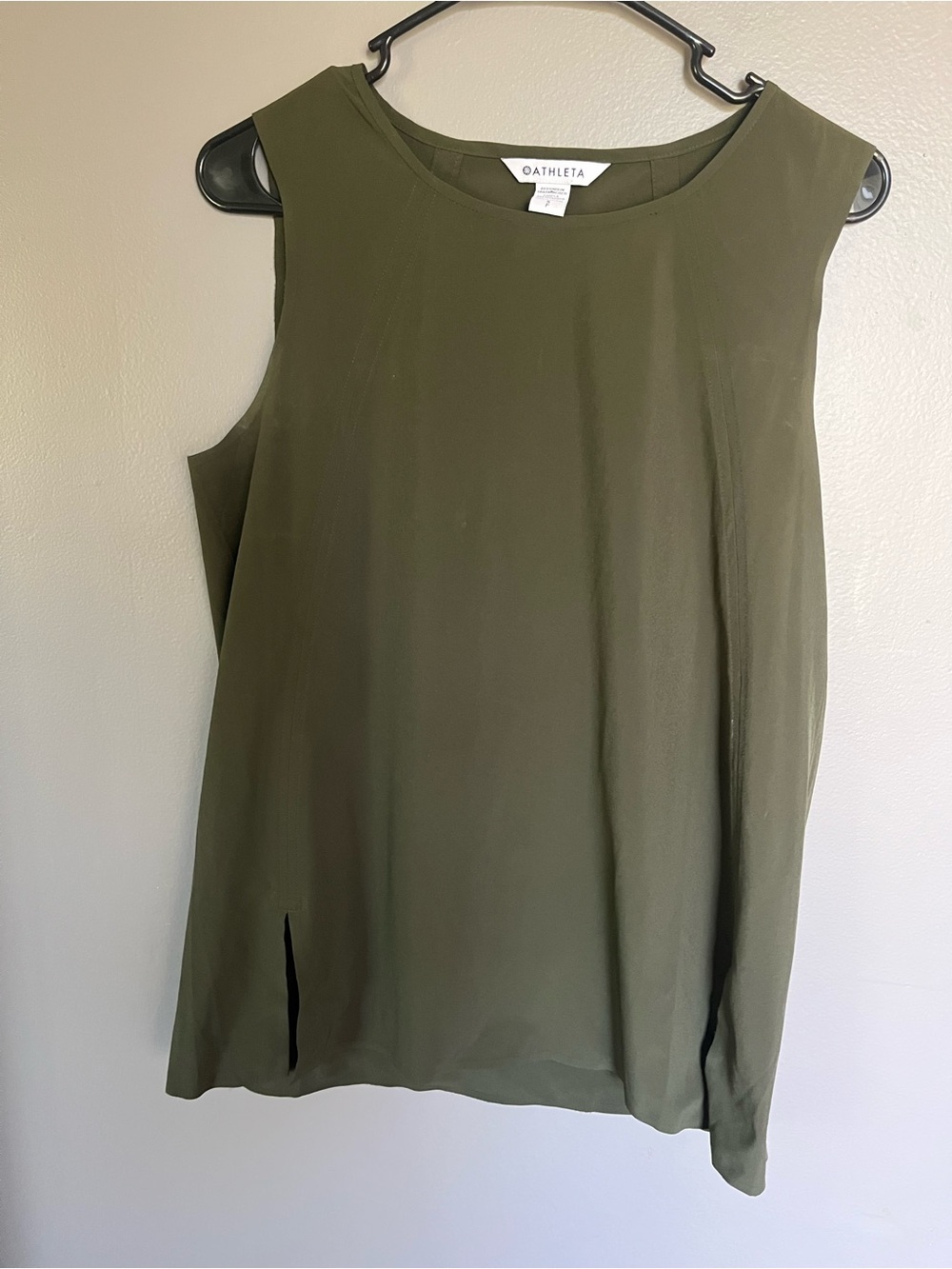 Athleta Olive Green Sleeveless Shell Tank